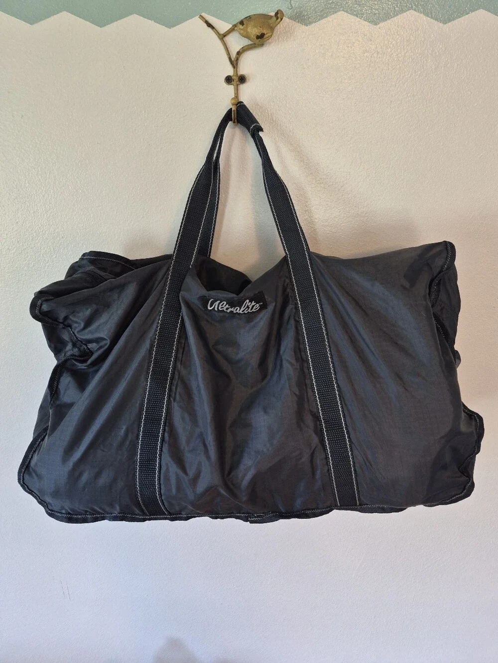 Ultralite Duffle Bag Smokey Blue Zip 15x22 Inch